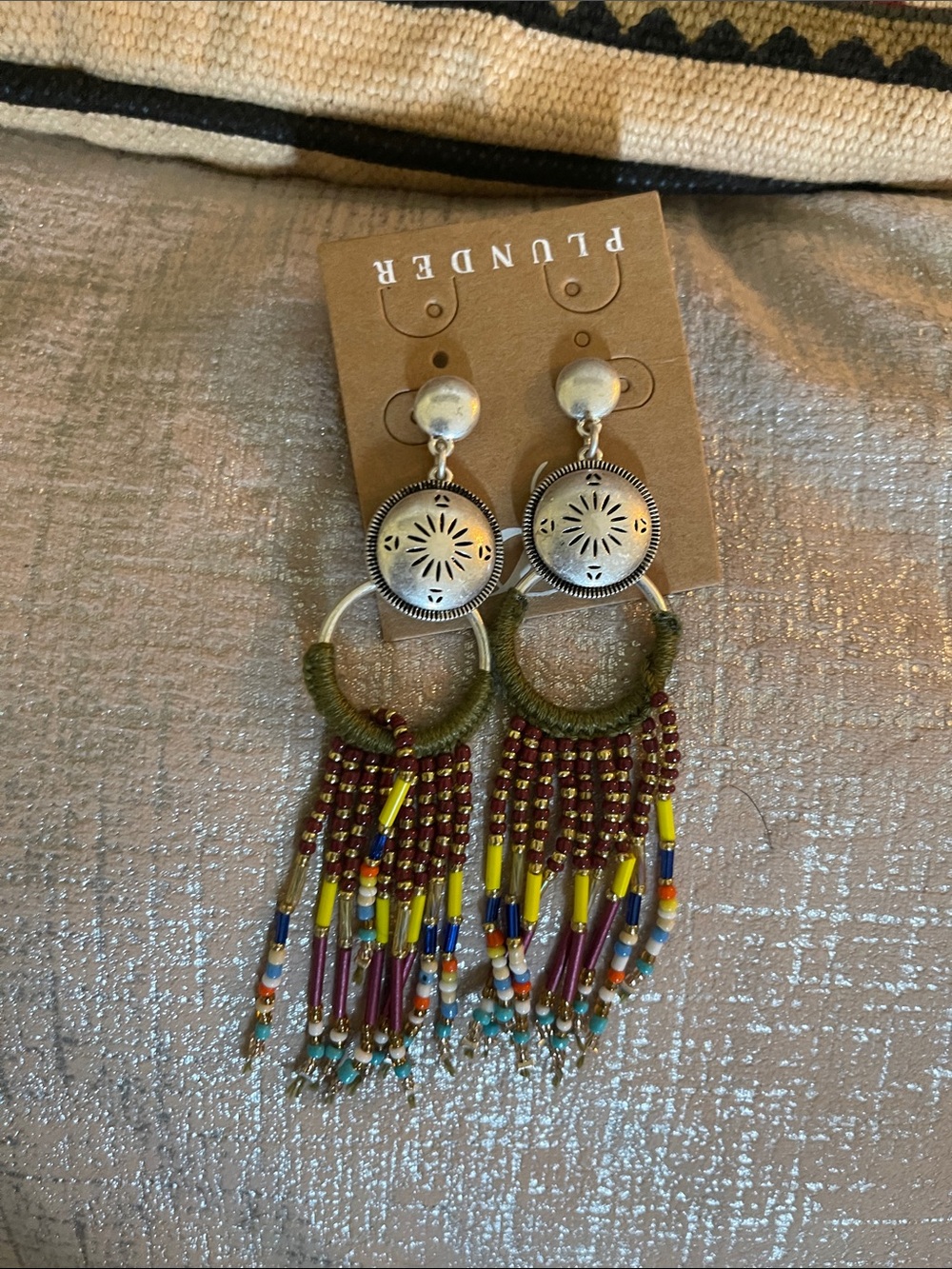 $89 El Paso saddle, blanket company bag western geometric Aztec & earrings - Picture 6 of 6